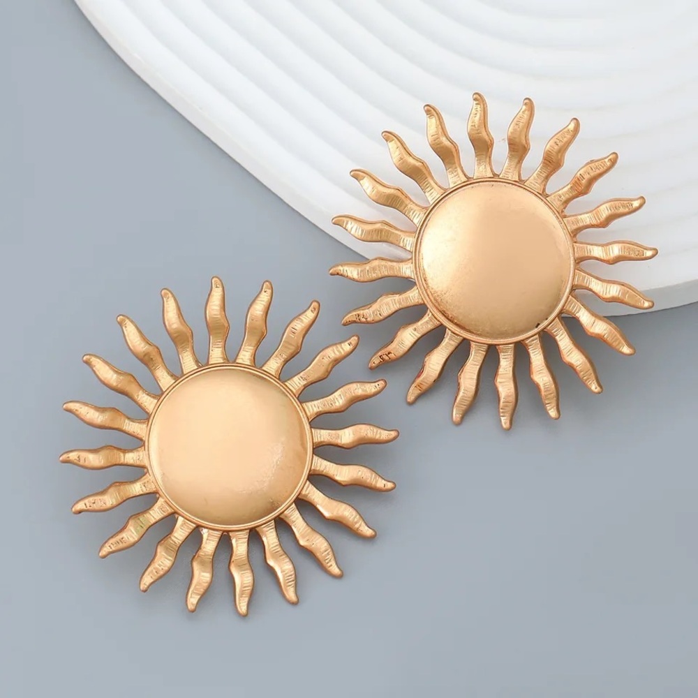 New - Zara Golden Sun Earrings 1 pair - Picture 5 of 16